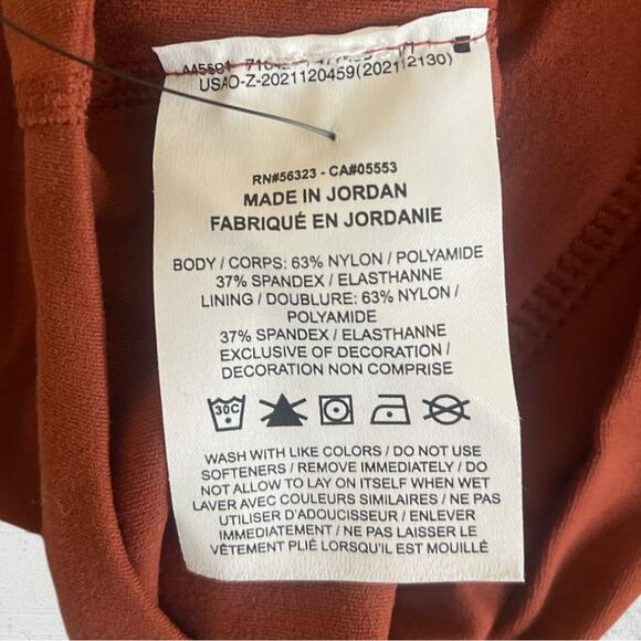 NWT Nike Yoga Luxe Women's Infinalon Cropped Tank Rust Size 1X - Picture 7 of 10